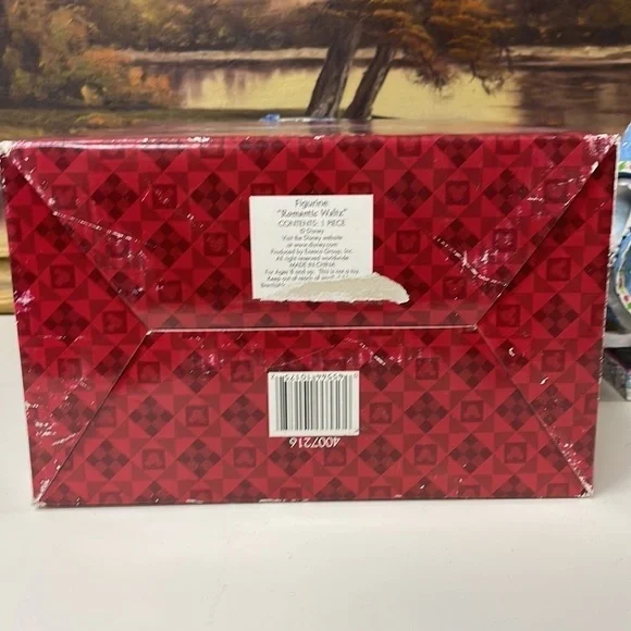 DISNEY Traditions by Jim Shore Cinderella Figurine "Romantic Waltz" (4007216) - Picture 13 of 16